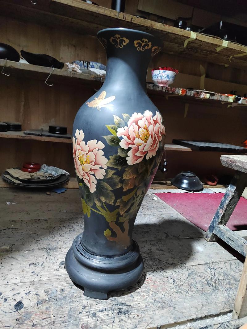 木雕摆件：匠心独运的艺术品